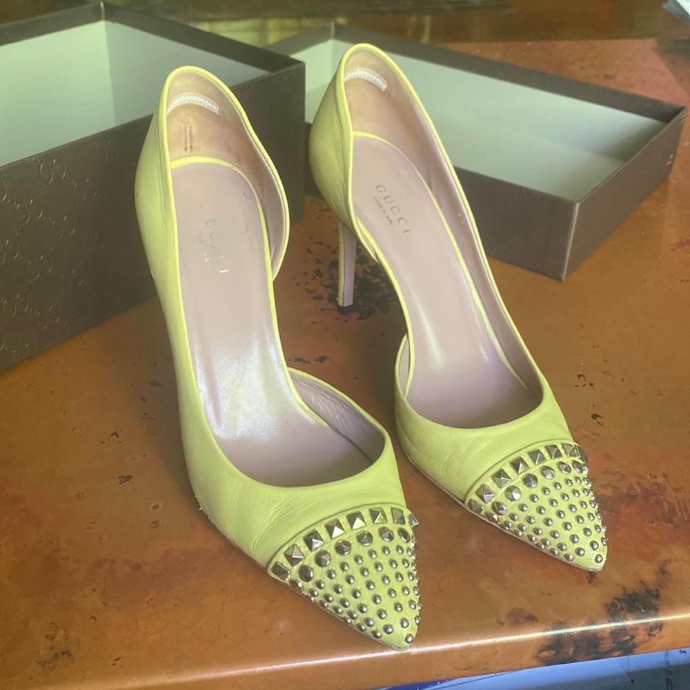 Gucci Malaga Kid Pale Camel Leather Gold Studded Point Toe High Heel Pumps